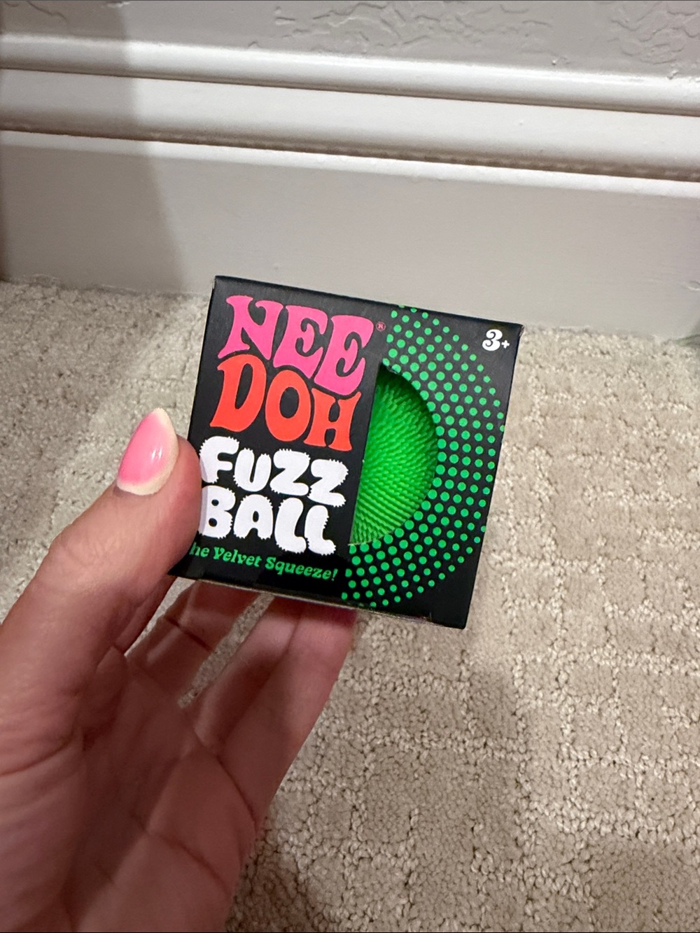 AUTHENTIC RATE GREEN** NeeDoh Fuzz Ball Green Velvet Squeezer